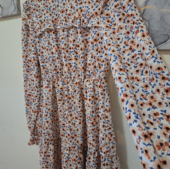 Chic style dress , Size S used like new - Picture 8 of 10